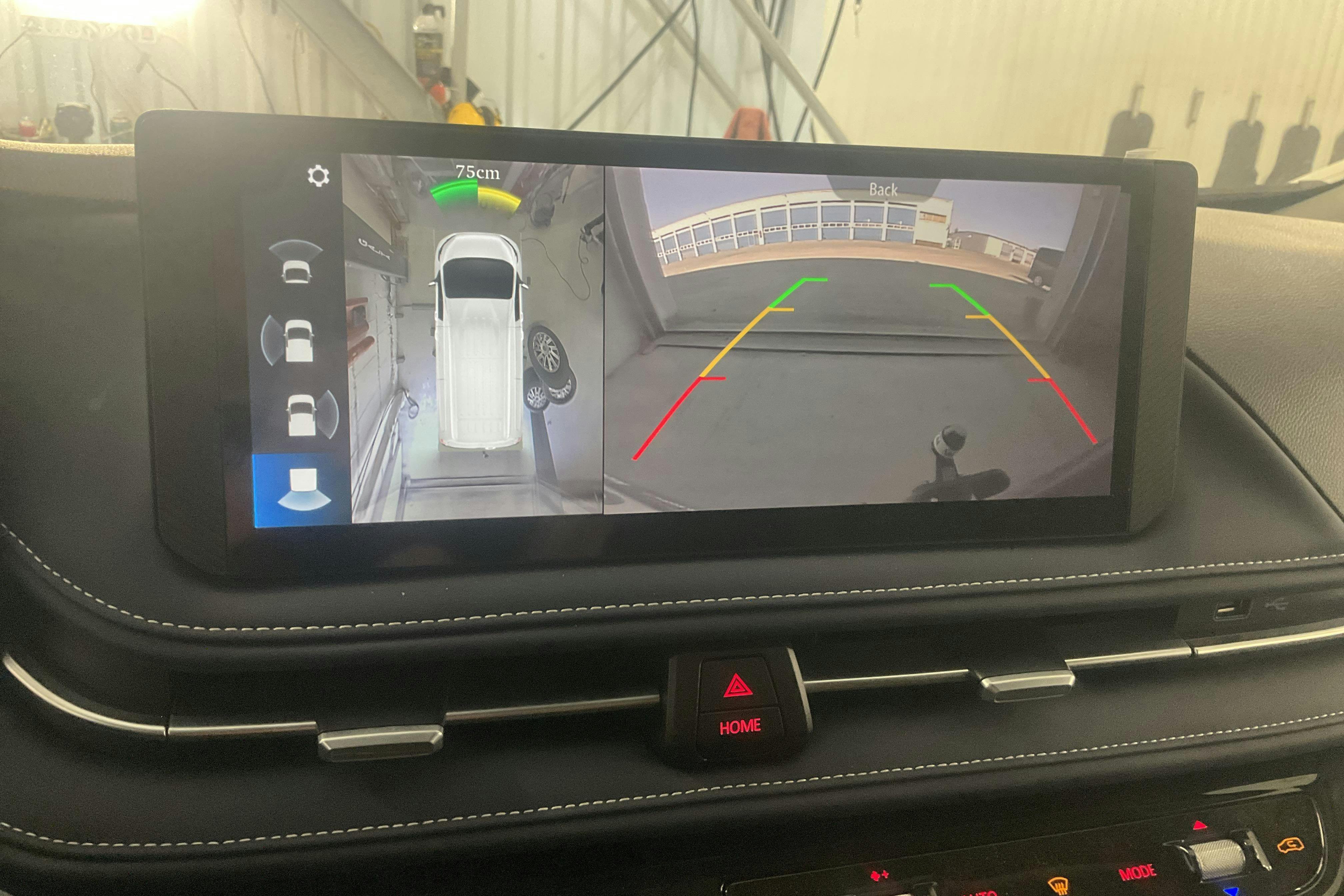 Vehicle Image 11