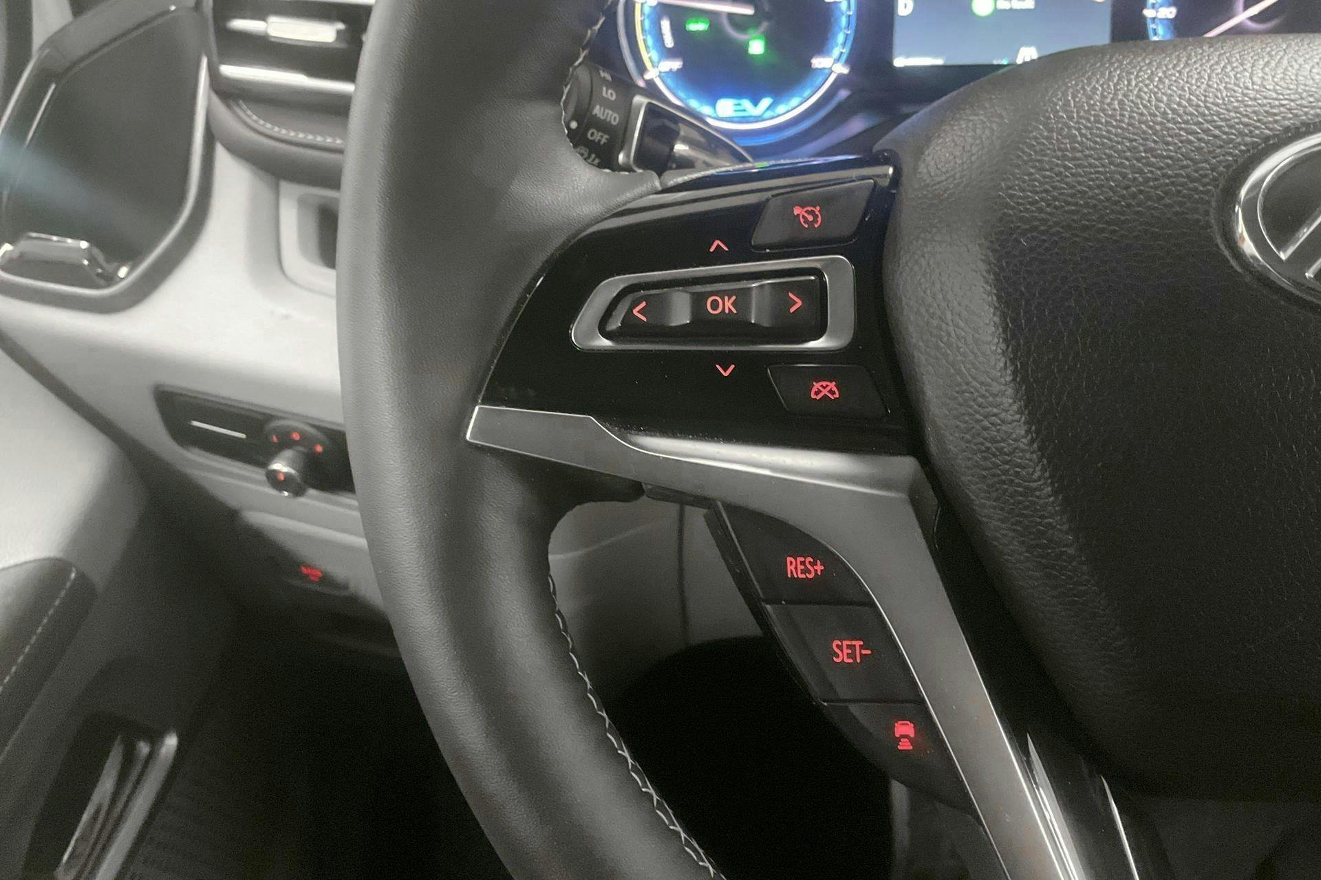 Vehicle Image 14