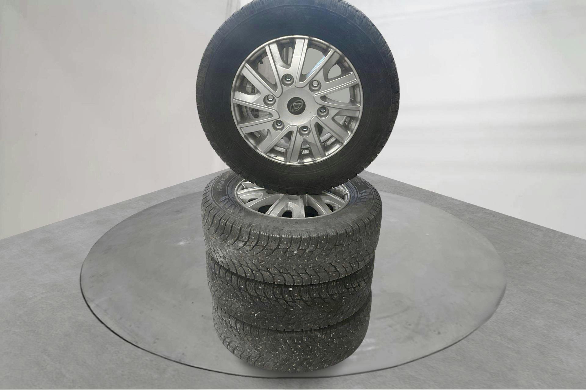 Vehicle Image 21