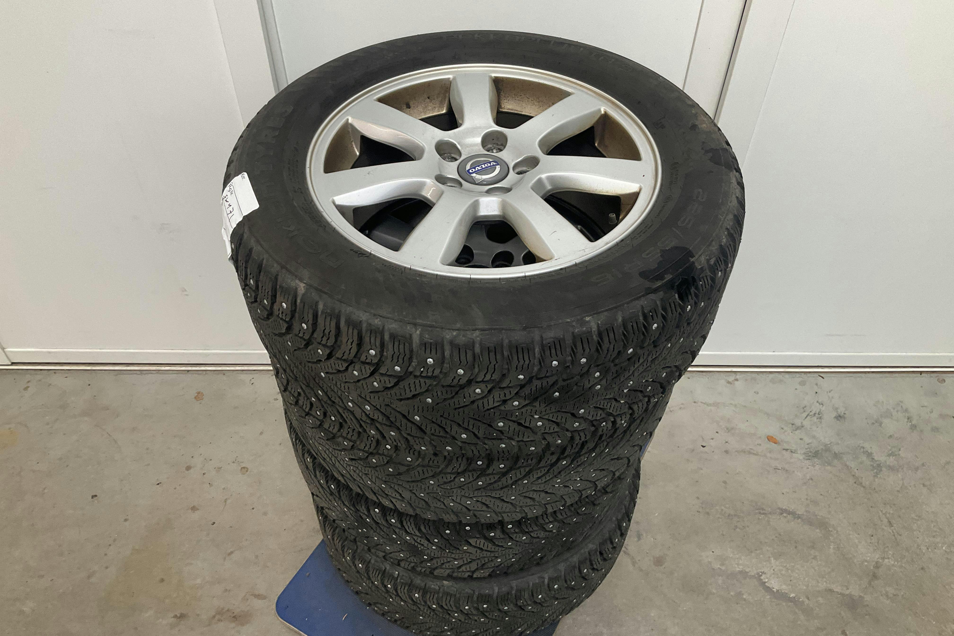 Vehicle Image 13