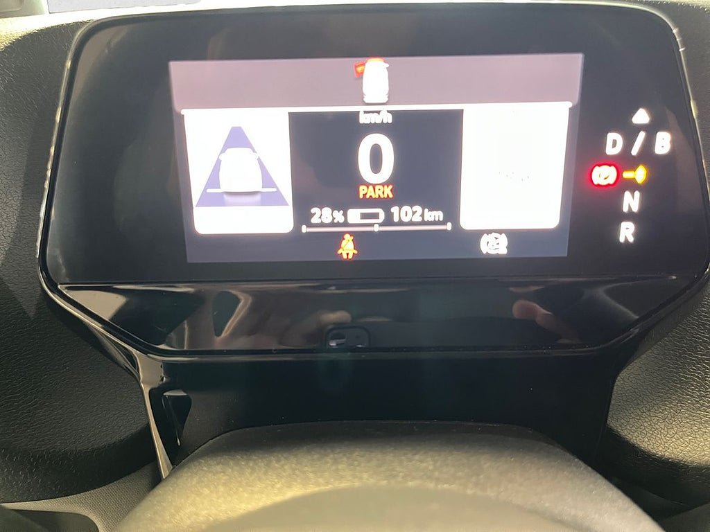 Vehicle Image 10