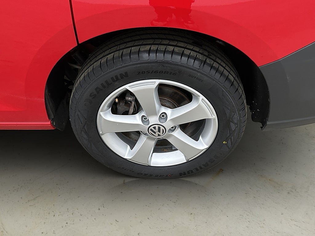 Vehicle Image 28