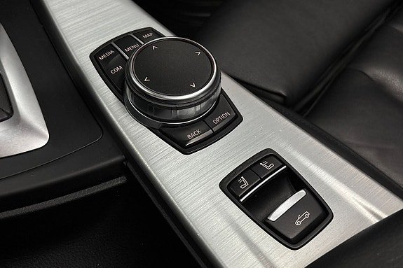 Vehicle Image 29