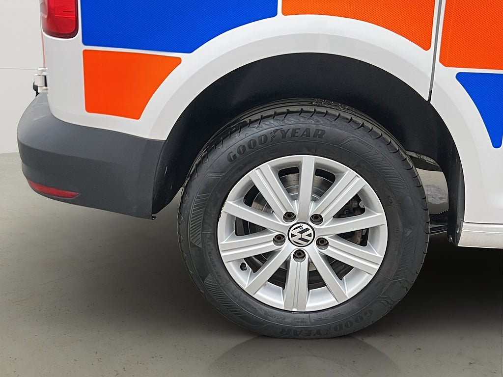 Vehicle Image 28
