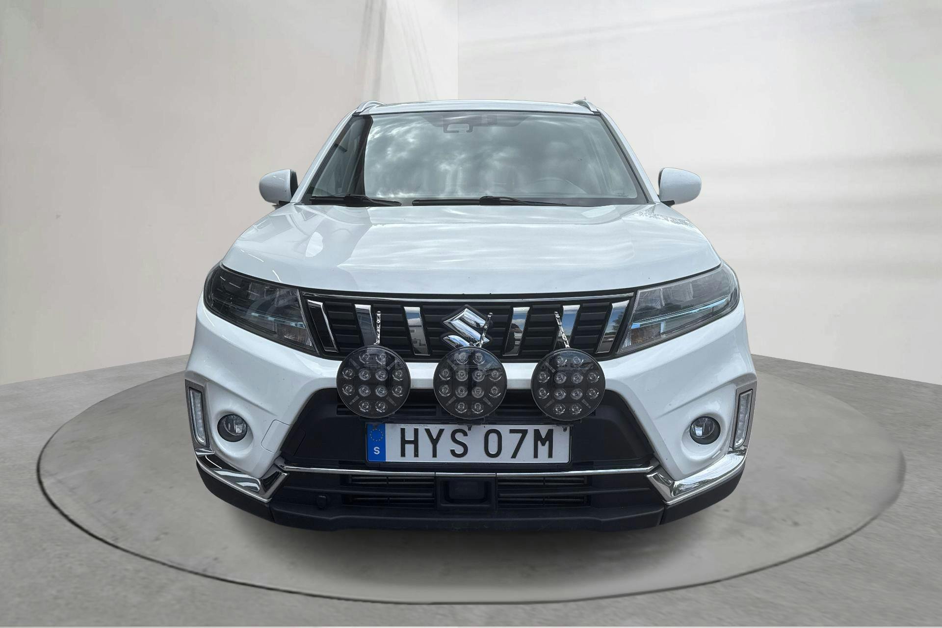 Vehicle Image 4
