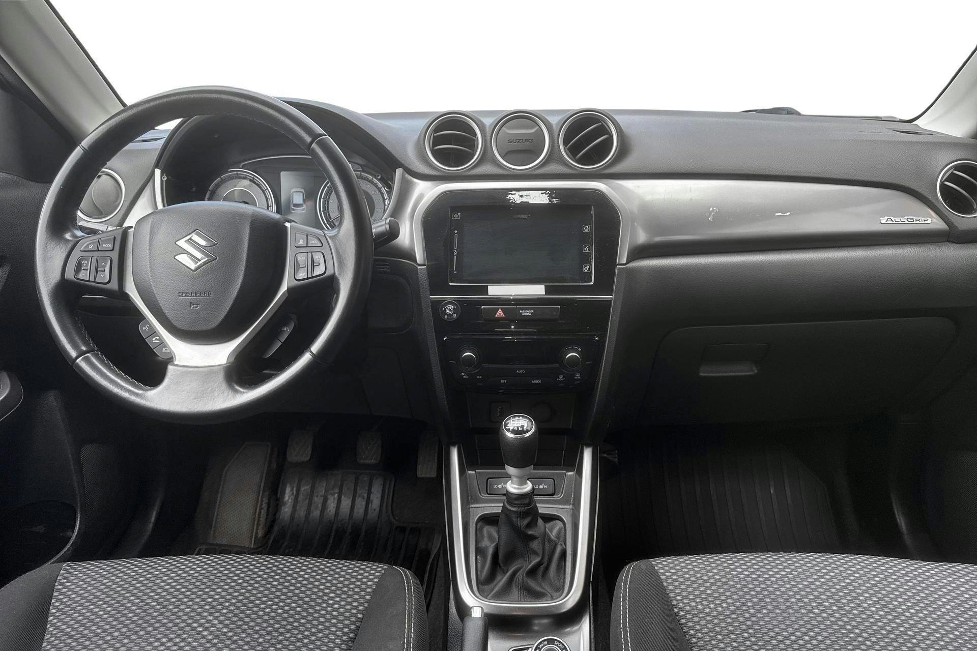 Vehicle Image 6