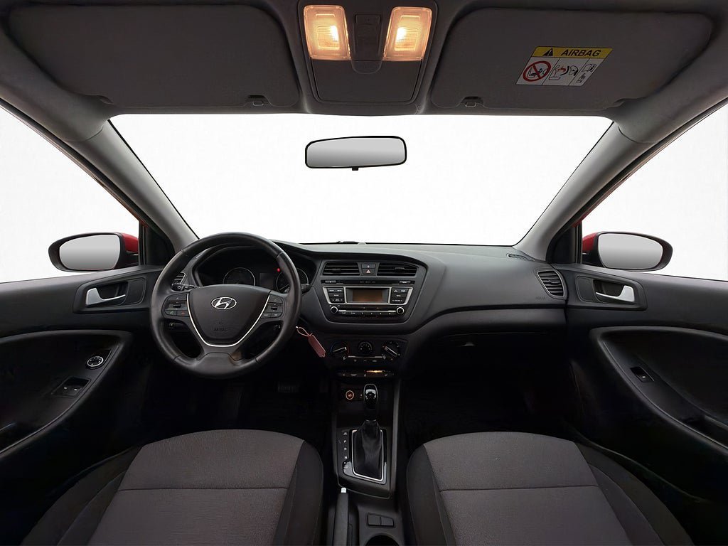 Vehicle Image 13