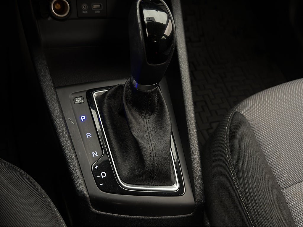 Vehicle Image 19
