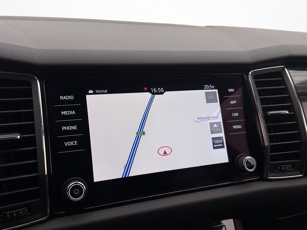 Vehicle Image 21