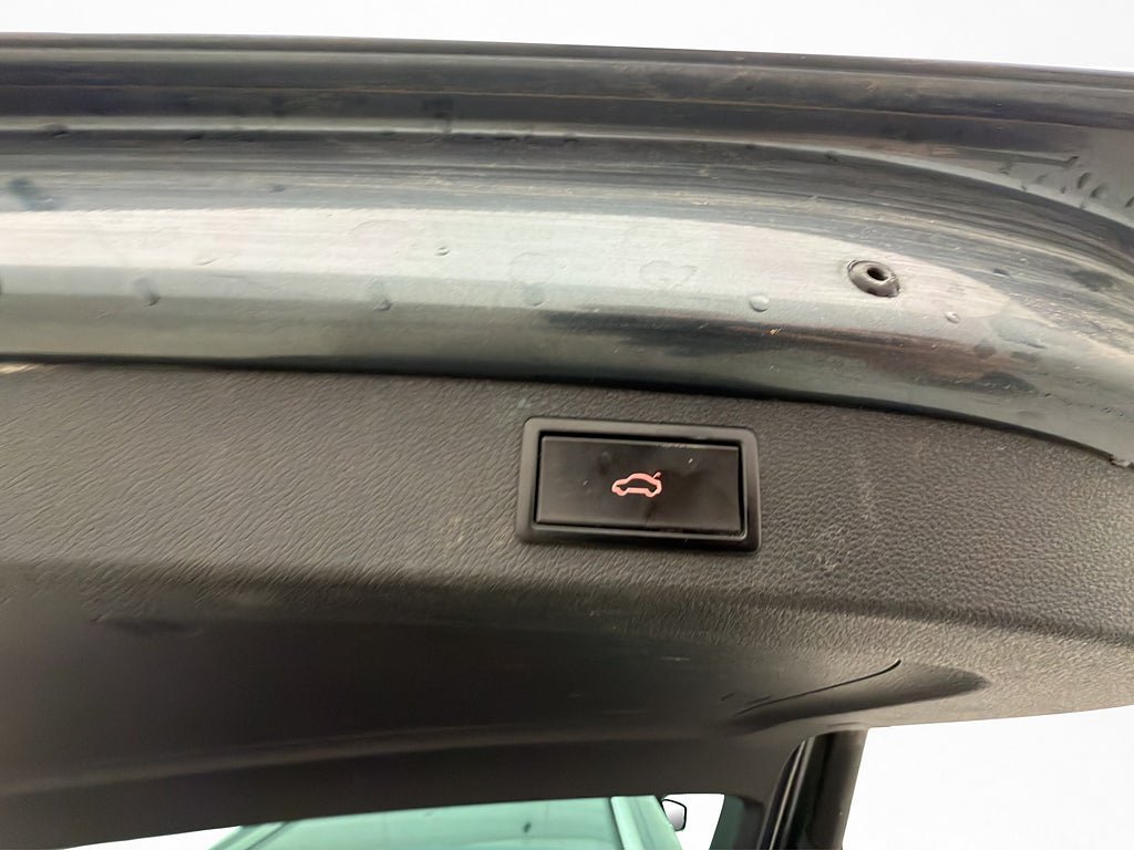Vehicle Image 27