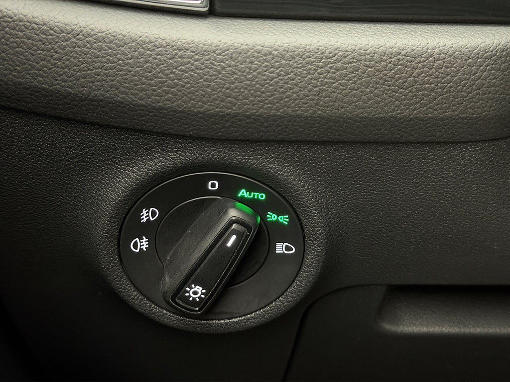 Vehicle Image 34