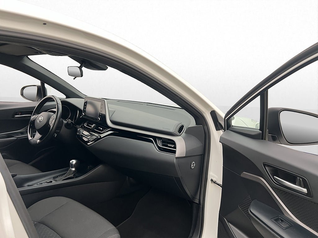Vehicle Image 23