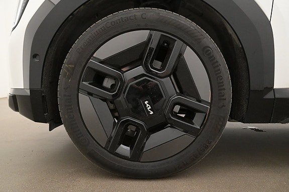 Vehicle Image 27