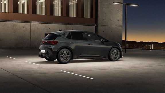 Vehicle Image 8