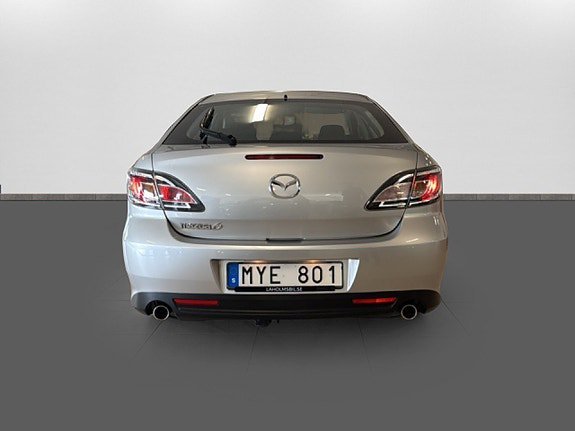 Vehicle Image 6