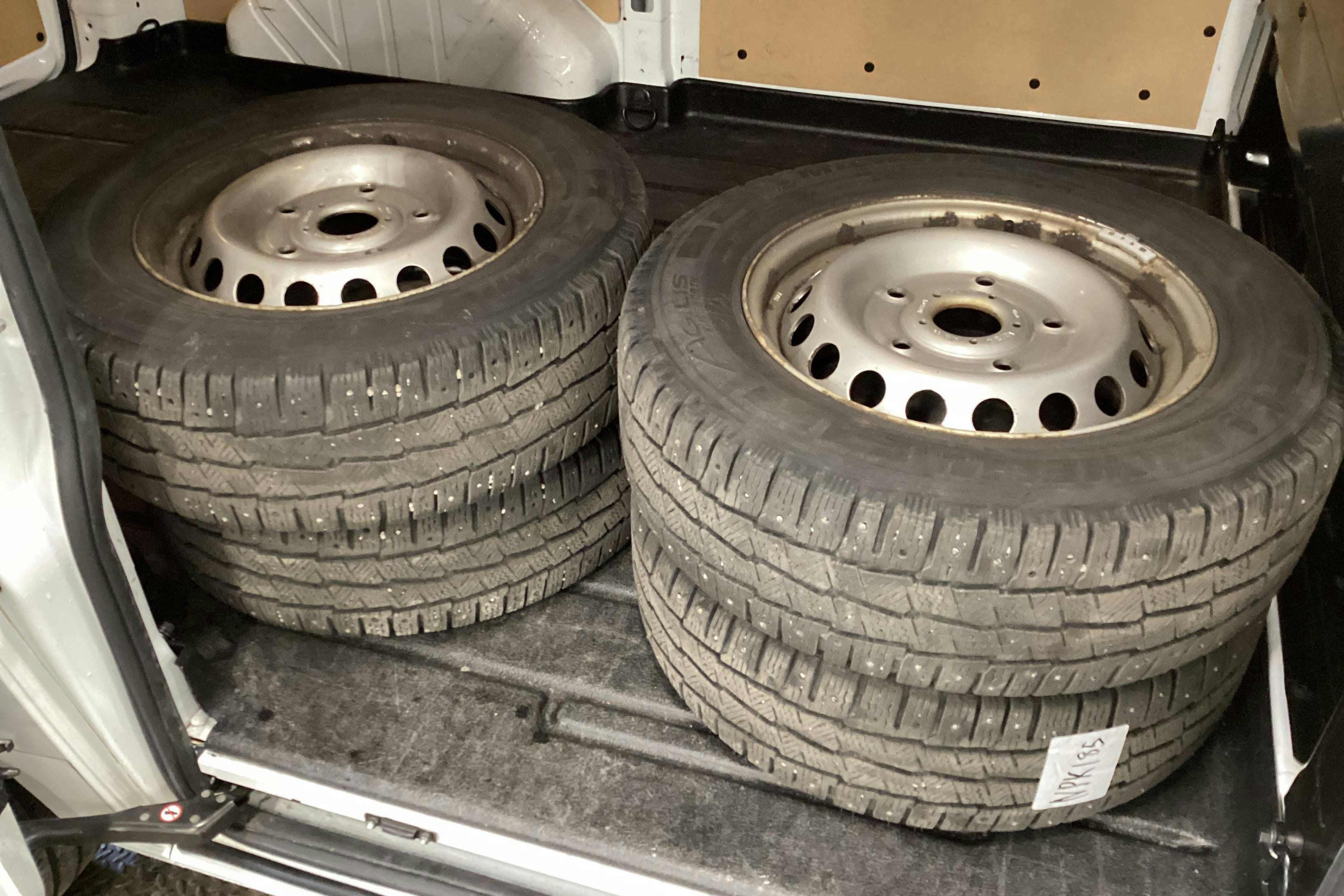Vehicle Image 14