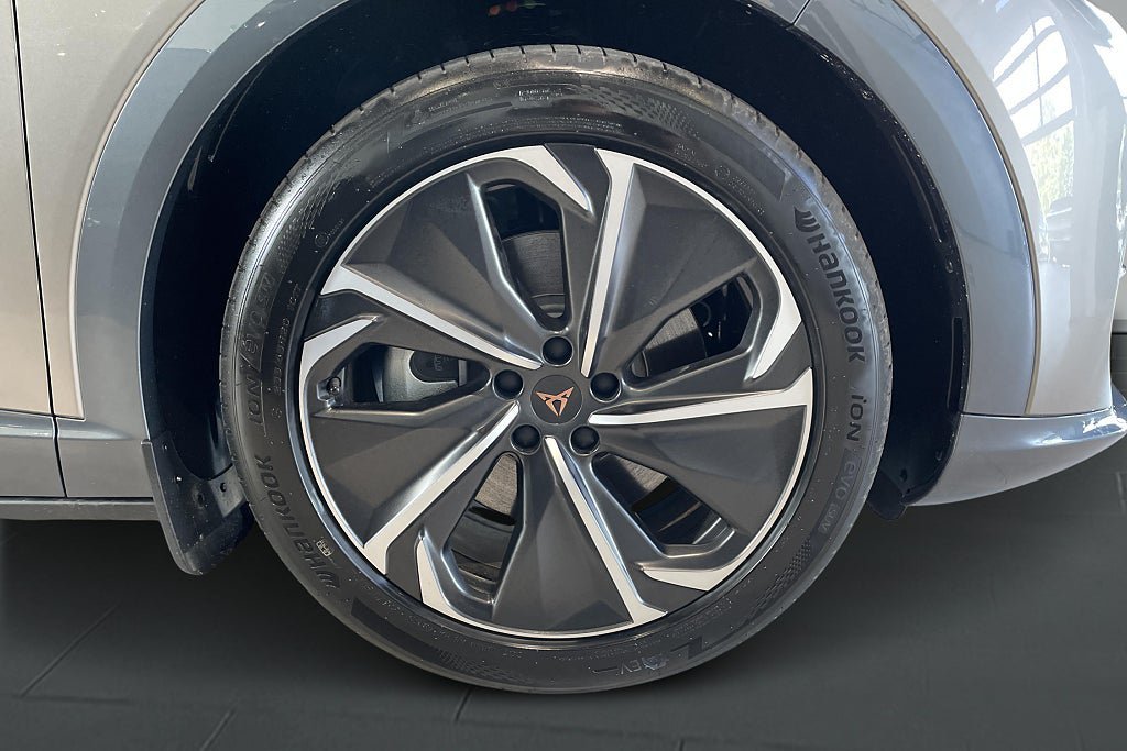 Vehicle Image 21