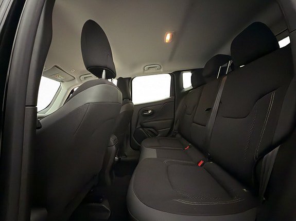 Vehicle Image 27