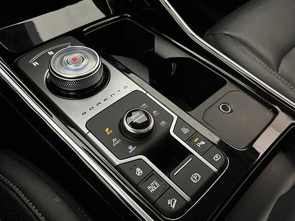 Vehicle Image 33