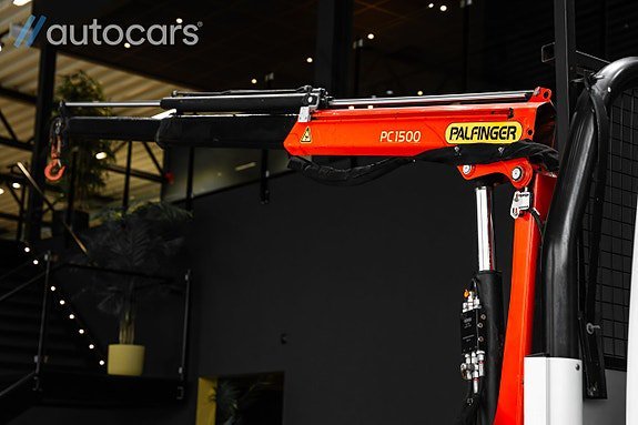 Vehicle Image 8
