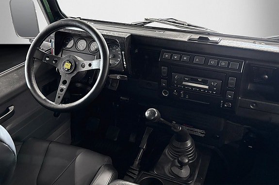 Vehicle Image 12