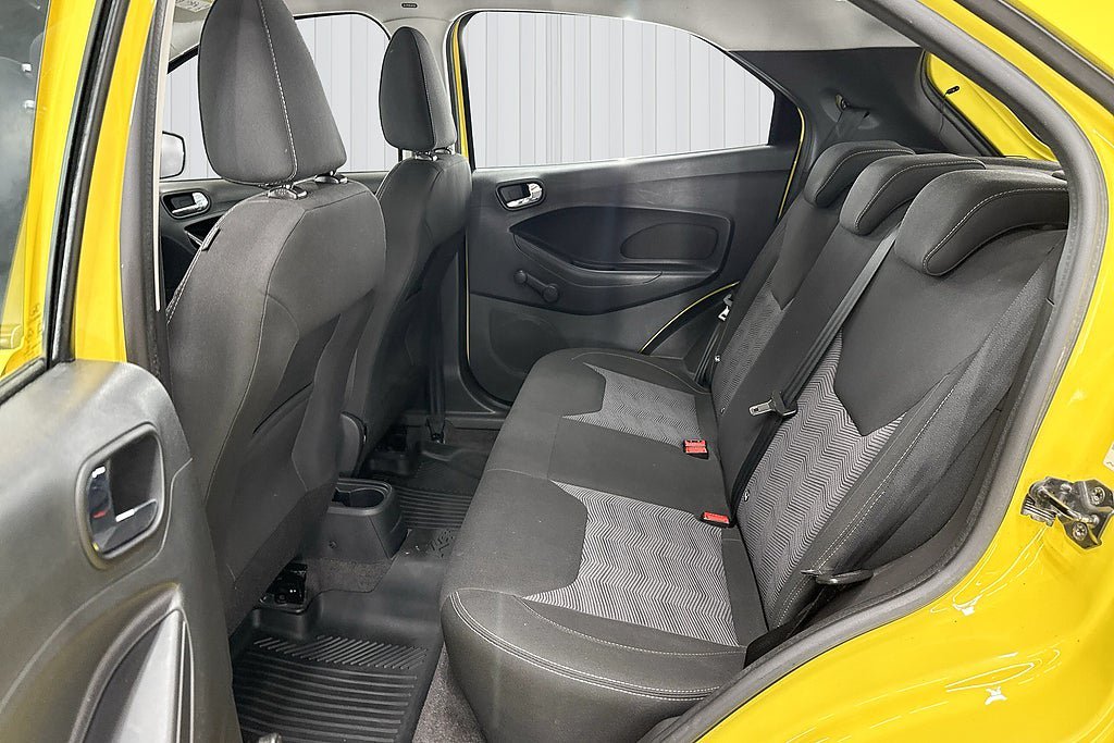 Vehicle Image 15