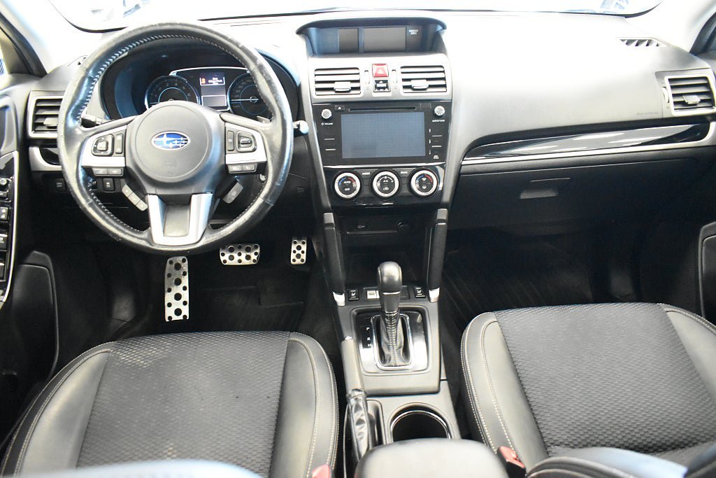 Vehicle Image 10