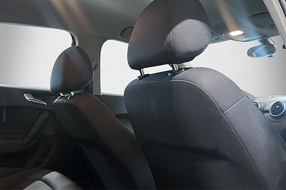 Vehicle Image 24