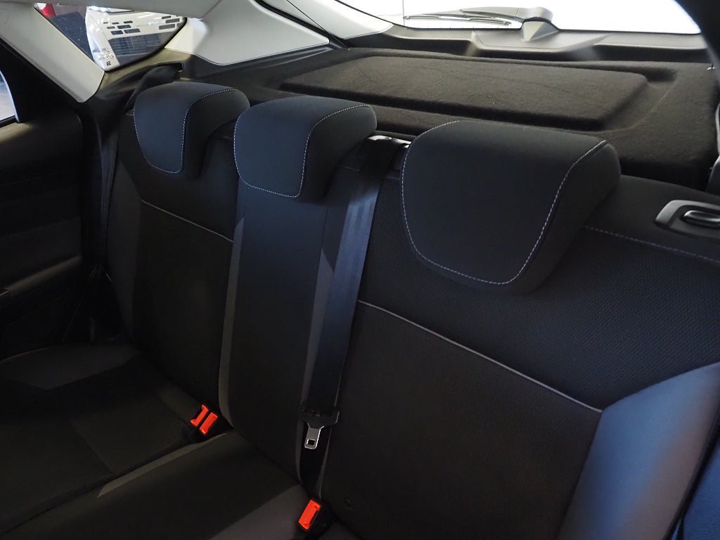 Vehicle Image 13