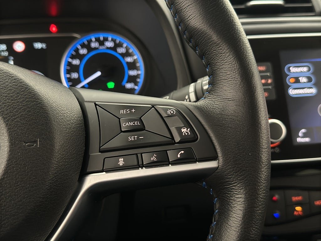 Vehicle Image 23