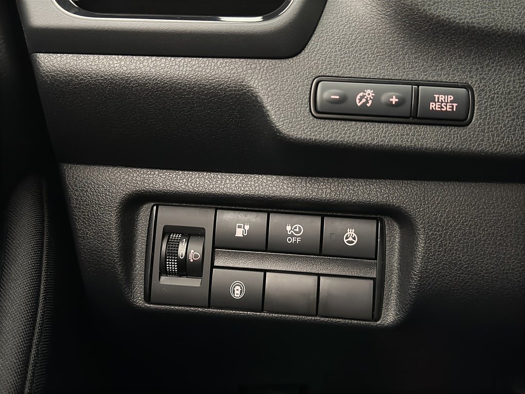Vehicle Image 24