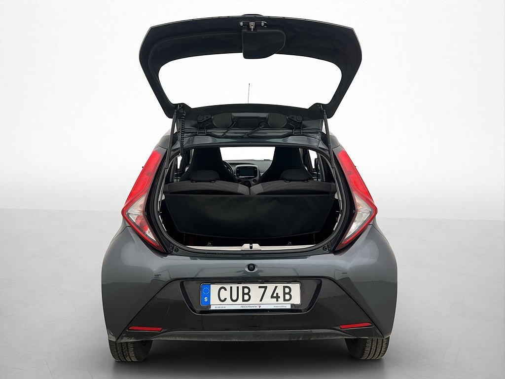 Vehicle Image 20