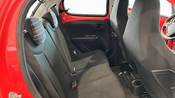 Vehicle Image 21