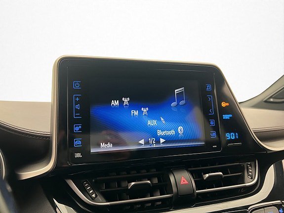 Vehicle Image 21