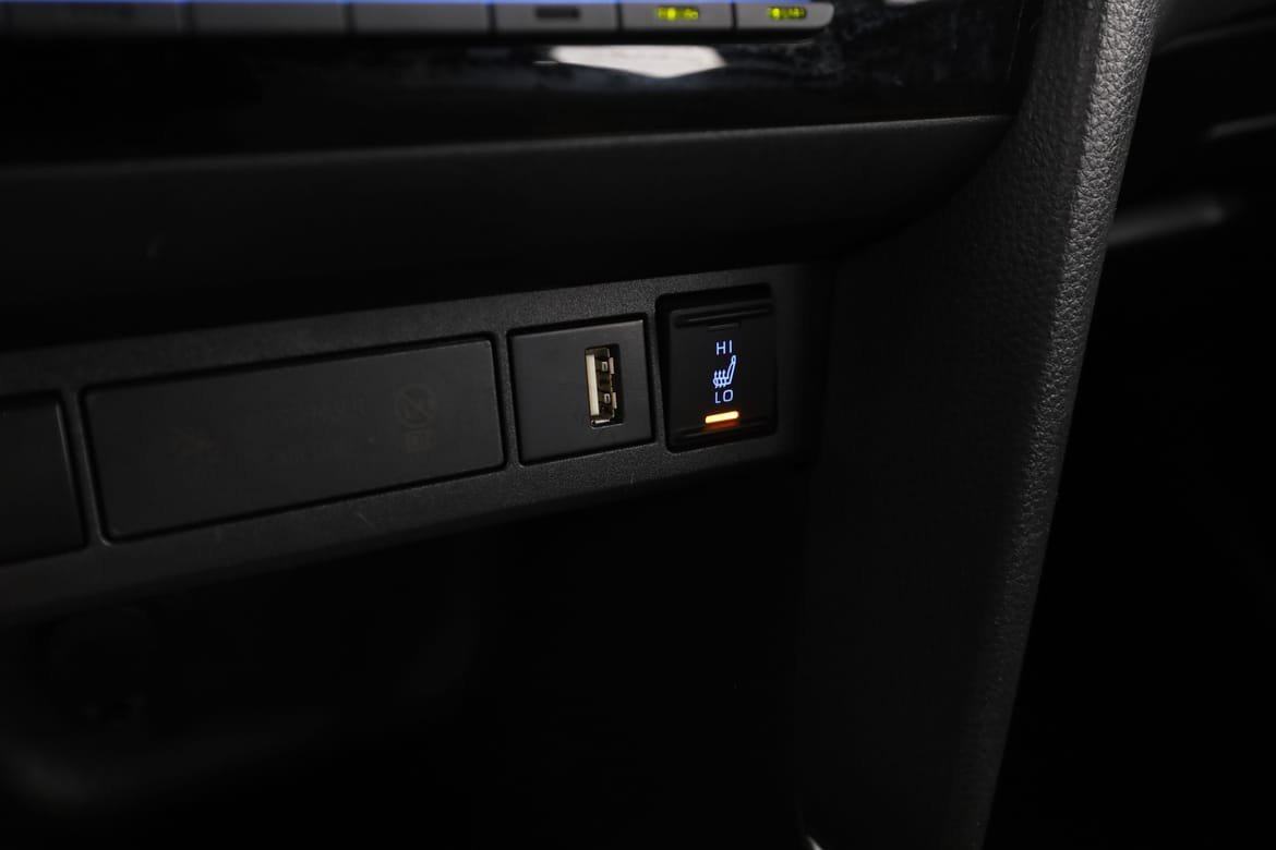 Vehicle Image 27