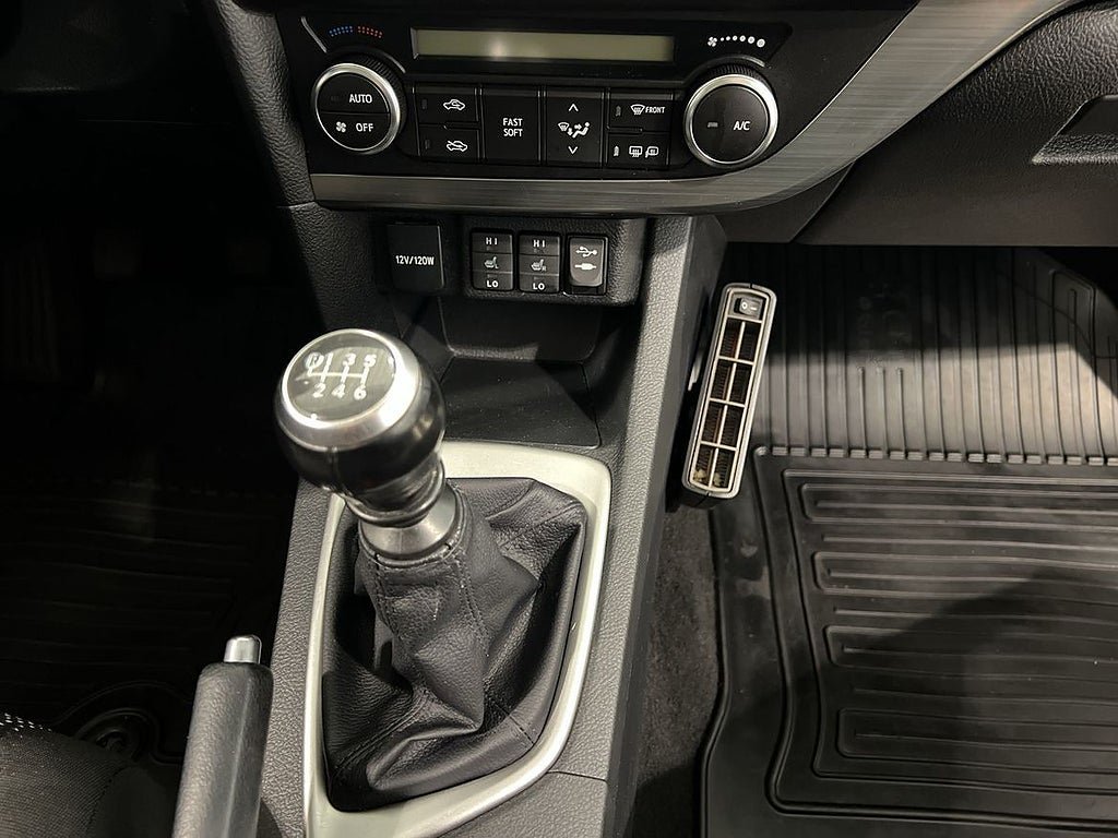 Vehicle Image 24