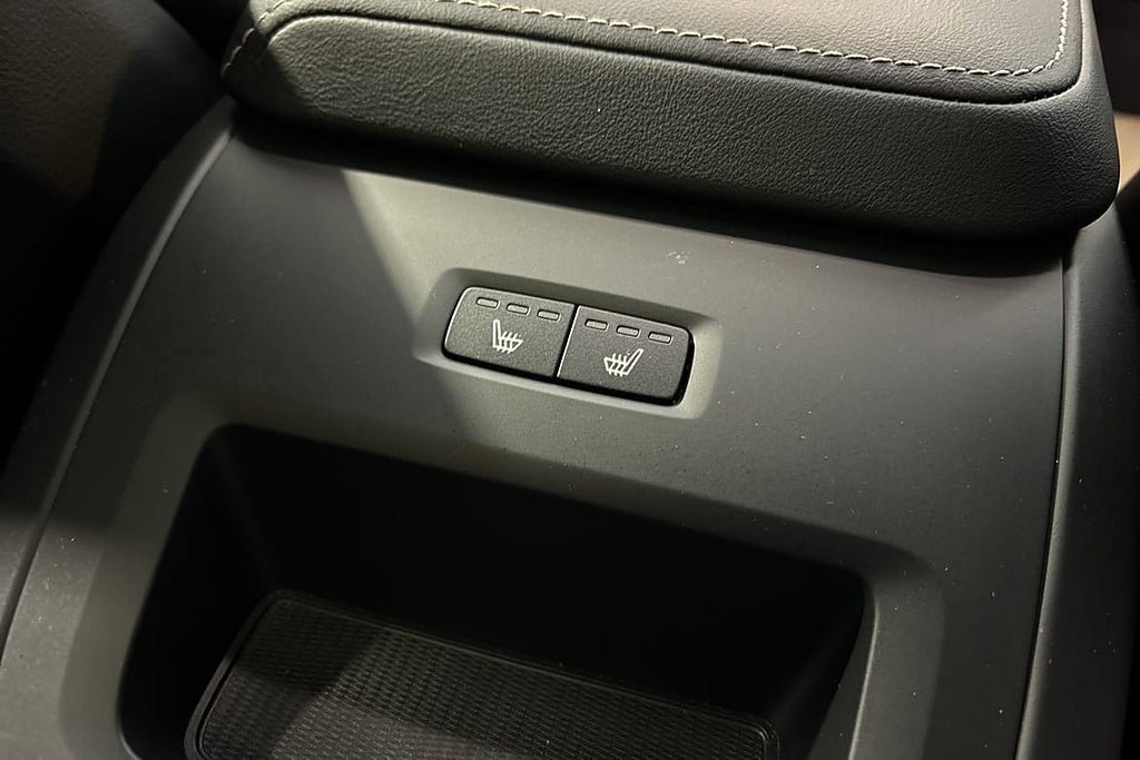 Vehicle Image 40