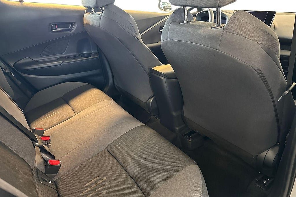 Vehicle Image 9