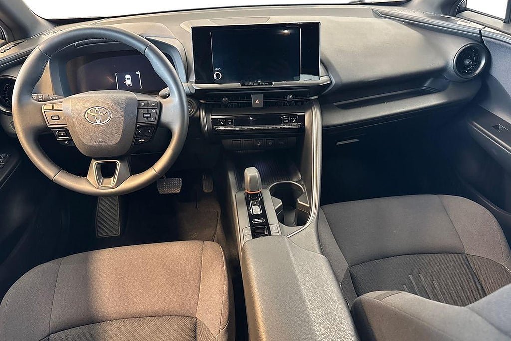 Vehicle Image 10