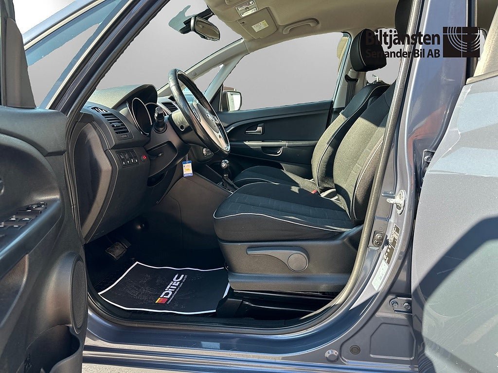 Vehicle Image 8