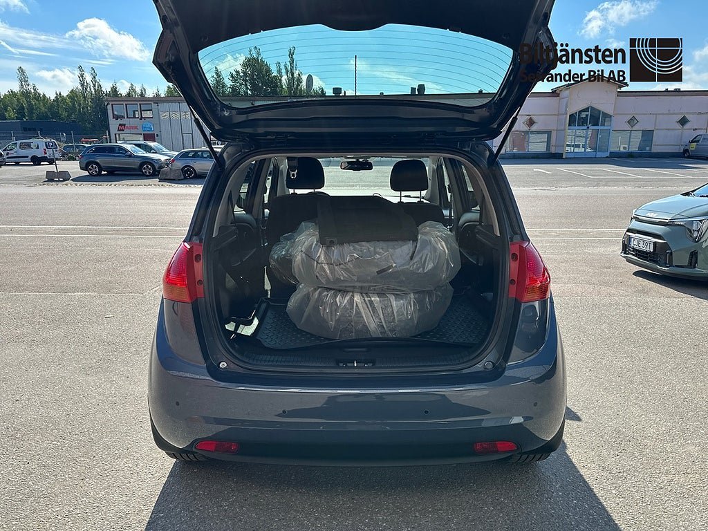 Vehicle Image 14