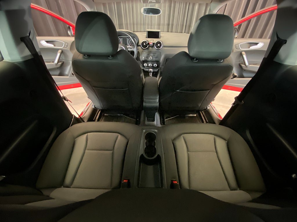 Vehicle Image 23