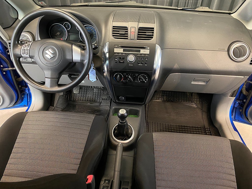 Vehicle Image 19