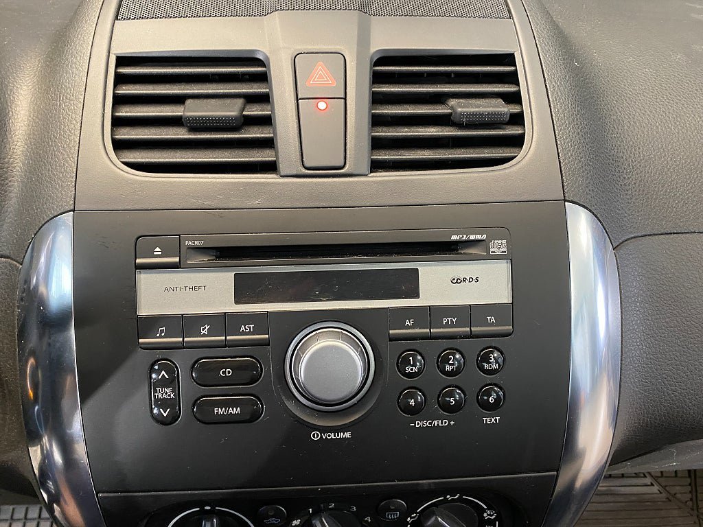 Vehicle Image 22