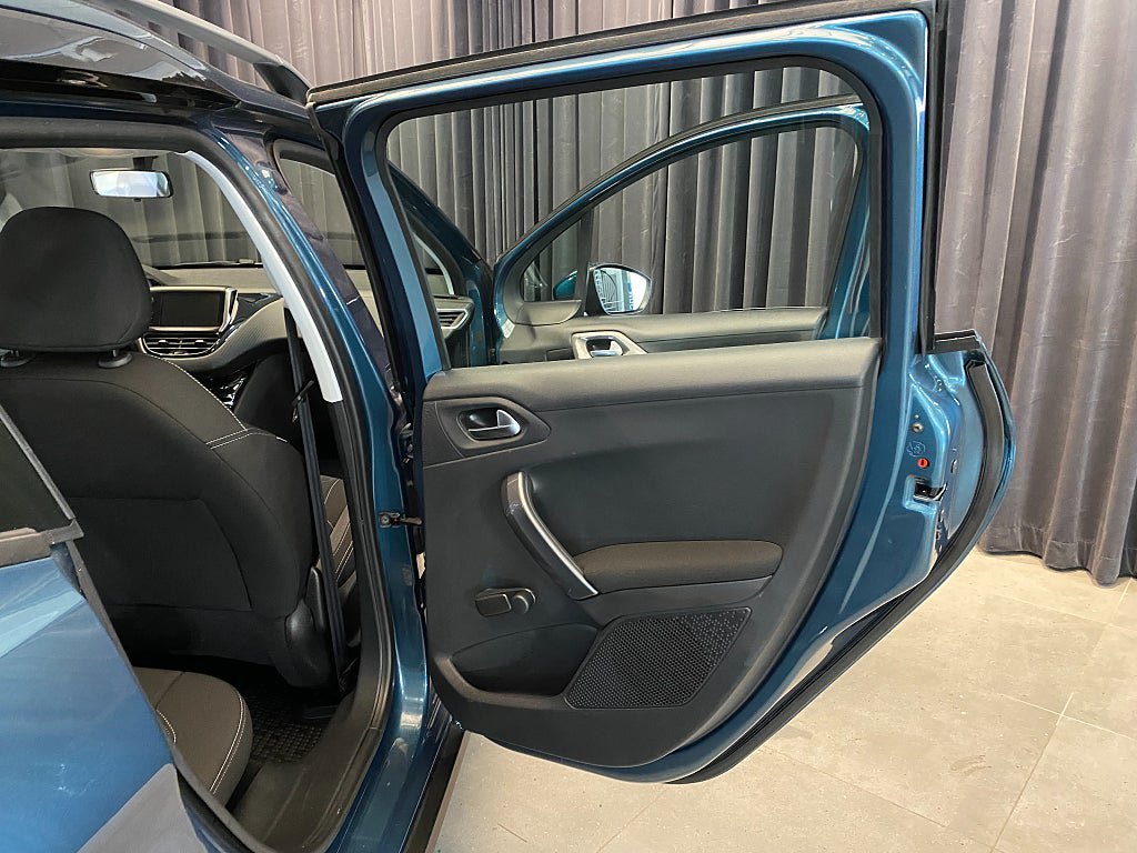Vehicle Image 31