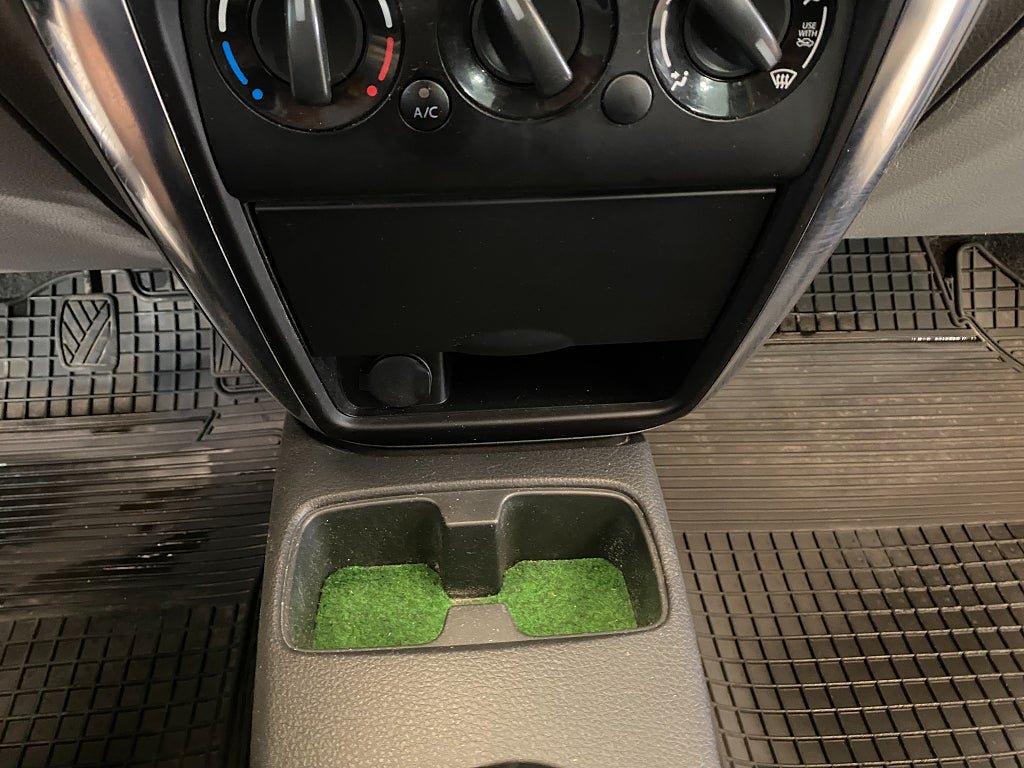 Vehicle Image 25