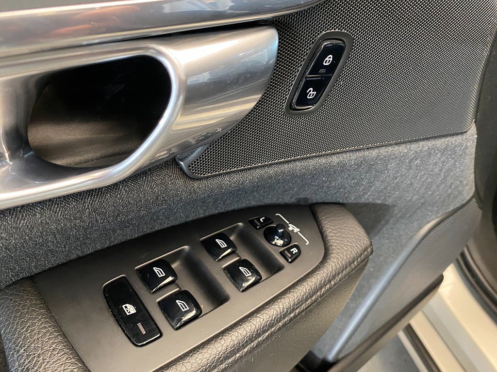 Vehicle Image 27