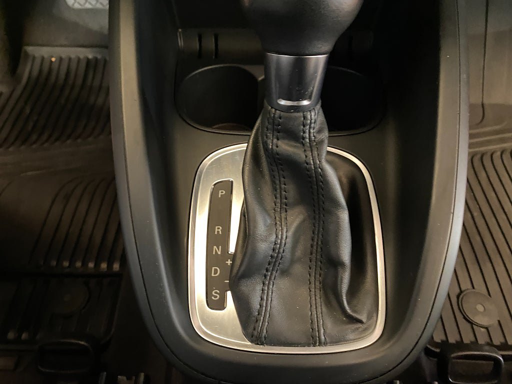 Vehicle Image 35