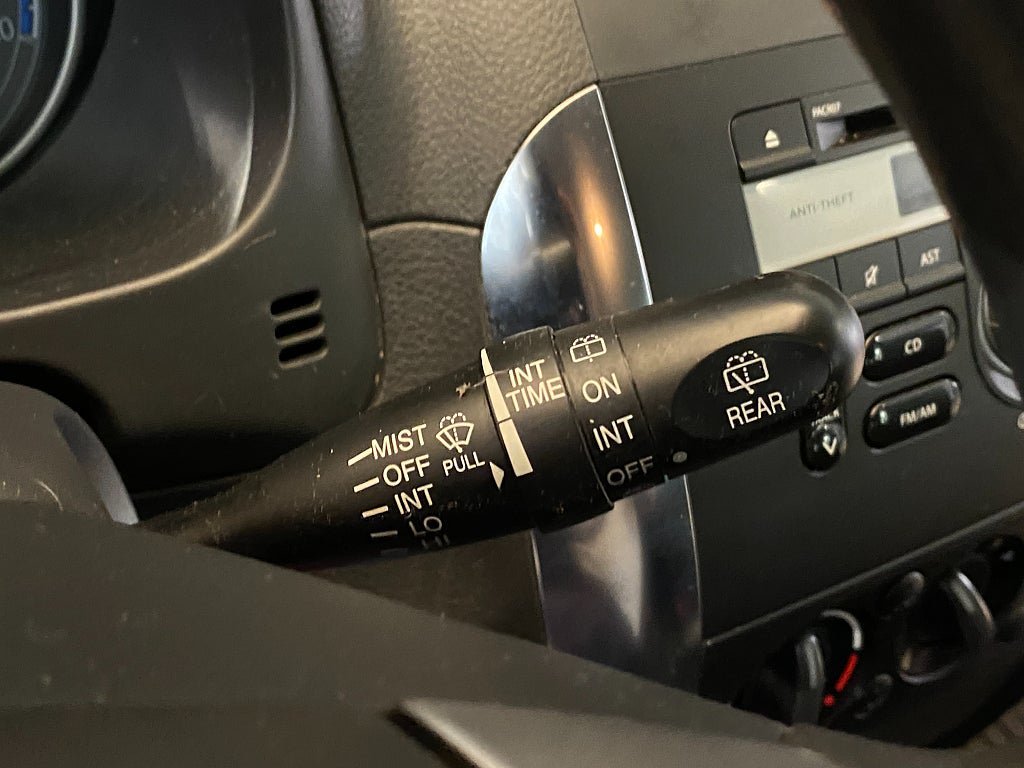 Vehicle Image 32