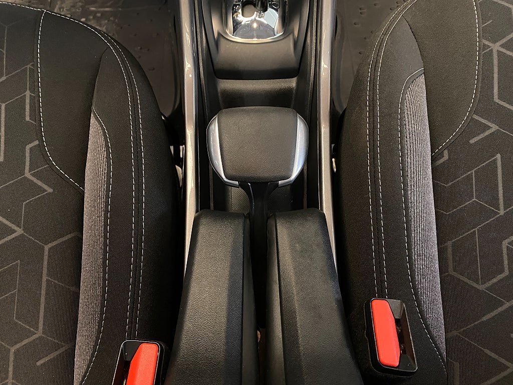 Vehicle Image 38